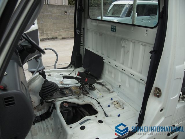 SUBARU SAMBAR TRUCK 4WD 1999 Image 31