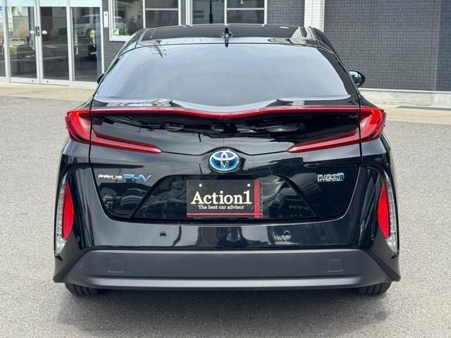 TOYOTA PRIUS PHV 2019 Image 31