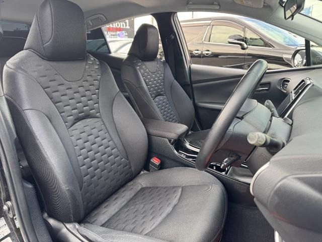 TOYOTA PRIUS PHV 2019 Image 31