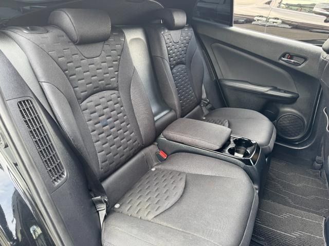 TOYOTA PRIUS PHV 2019 Image 31