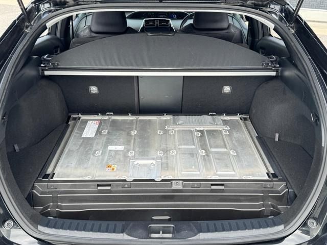 TOYOTA PRIUS PHV 2019 Image 31