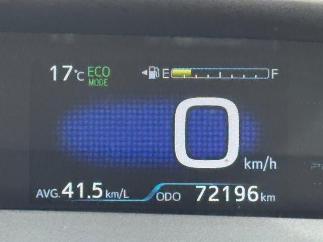 TOYOTA PRIUS PHV 2019 Image 31