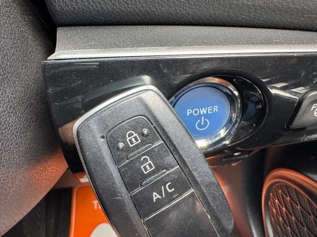 TOYOTA PRIUS PHV 2019 Image 31