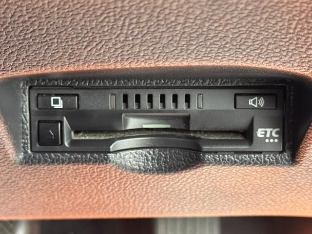 TOYOTA PRIUS PHV 2019 Image 31