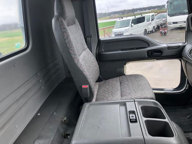 ISUZU FORWARD 2006 Image 31