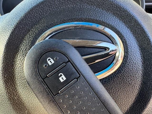 DAIHATSU MOVE CUSTOM 2017 Image 31