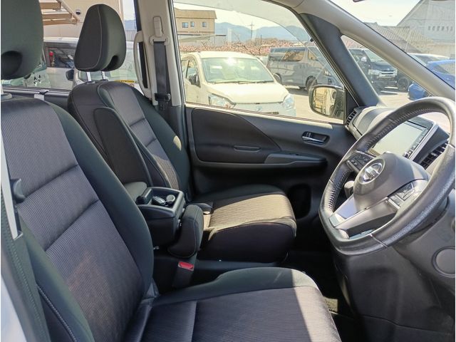 NISSAN SERENA  S-HYBRID 2017 Image 31