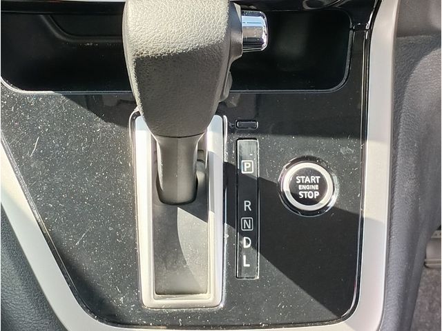 NISSAN SERENA  S-HYBRID 2017 Image 31