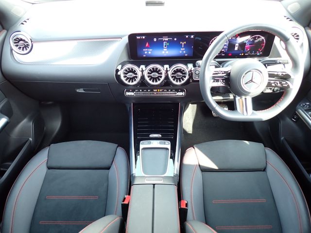 MERCEDES BENZ GLA CL 2024 Image 31