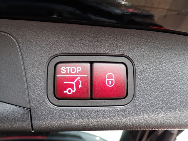 MERCEDES BENZ GLA CL 2024 Image 31