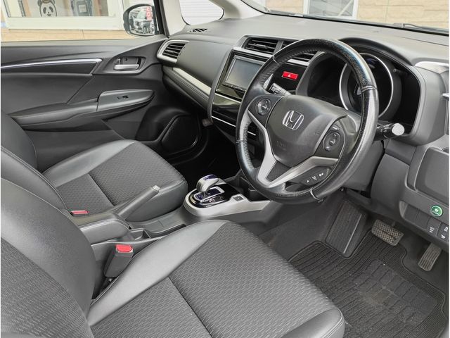 HONDA FIT HYBRID 2015 Image 31