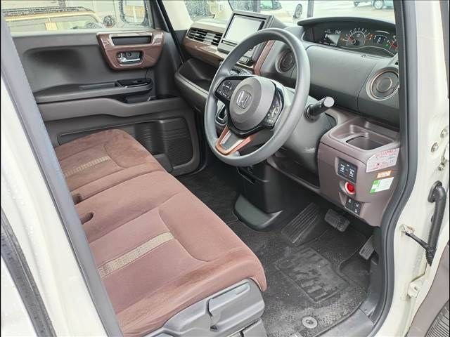 HONDA N BOX 2019 Image 31