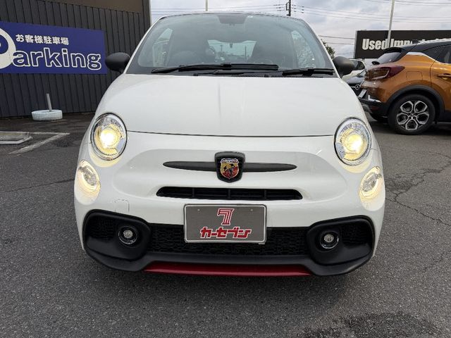 FIAT ABARTH 695 2023 Image 31