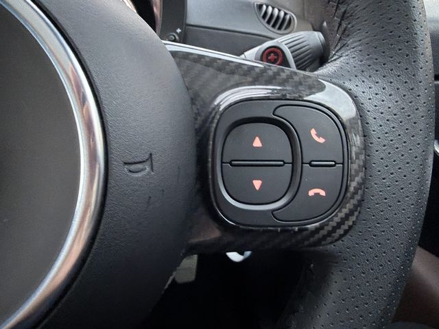 FIAT ABARTH 695 2023 Image 31