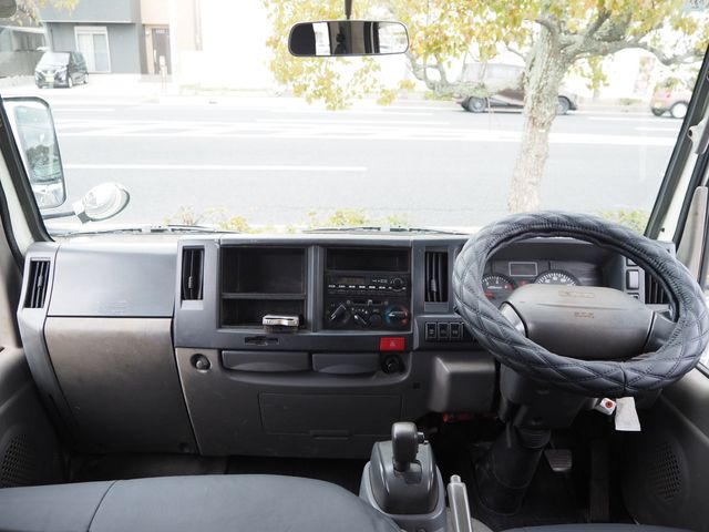 ISUZU ELF 2012 Image 31