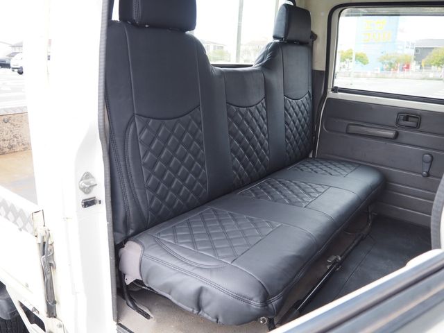 ISUZU ELF 2012 Image 31