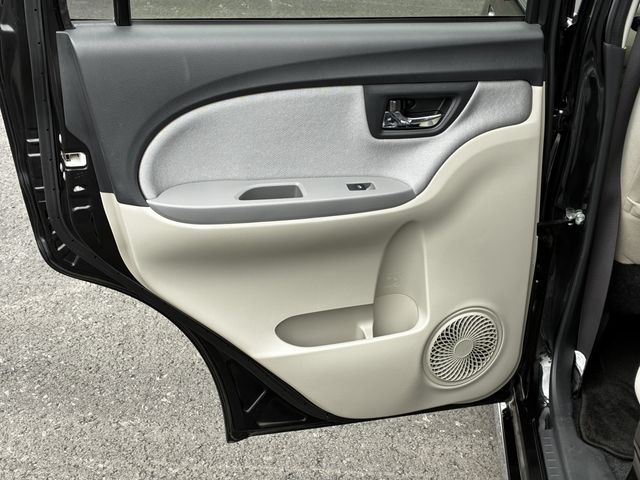 DAIHATSU CAST STYLE 2015 Image 31