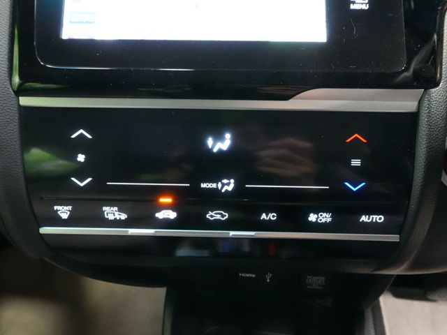 HONDA FIT HYBRID 2013 Image 31