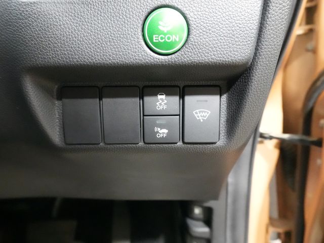 HONDA FIT HYBRID 2013 Image 31