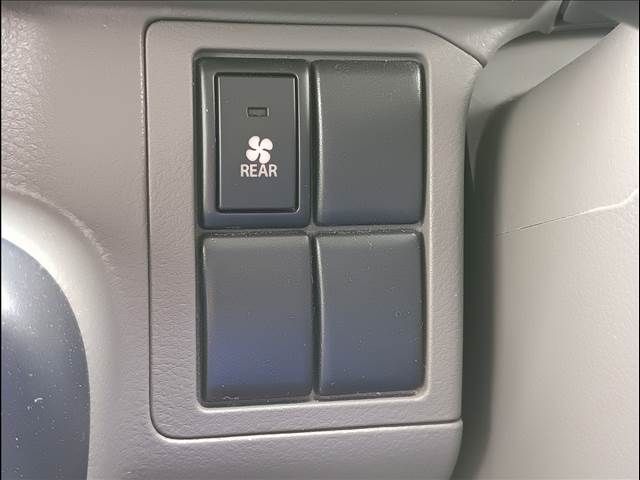 NISSAN NV100 CLIPPER 4WD 2018 Image 31