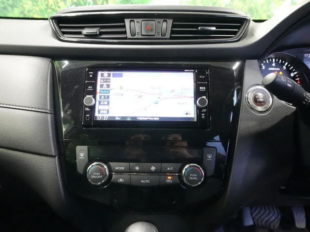 NISSAN X-TRAIL 2WD 2018 Image 31