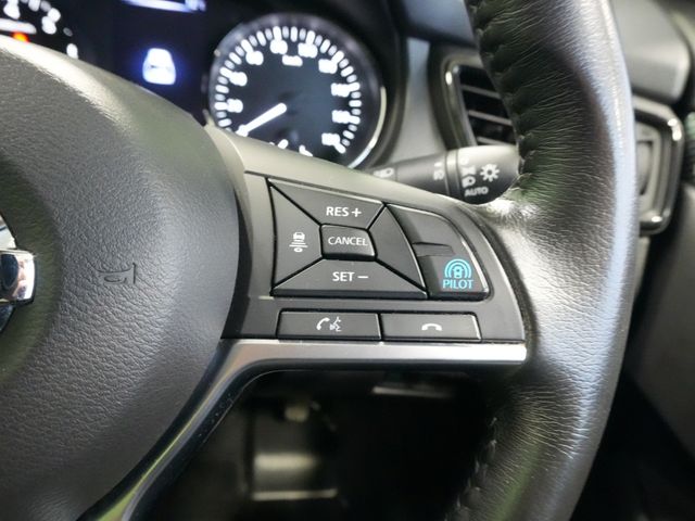 NISSAN X-TRAIL 2WD 2018 Image 31