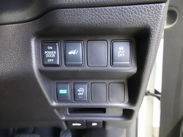 NISSAN X-TRAIL 2WD 2018 Image 31