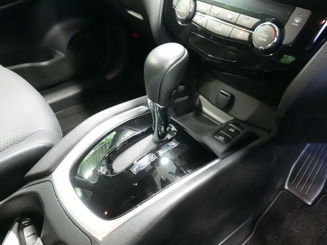 NISSAN X-TRAIL 2WD 2018 Image 31