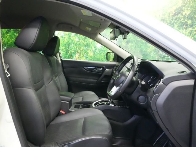 NISSAN X-TRAIL 2WD 2018 Image 31