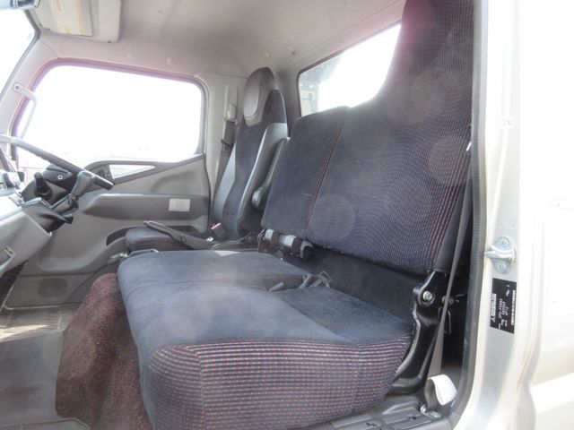 MITSUBISHI CANTER 2021 Image 31