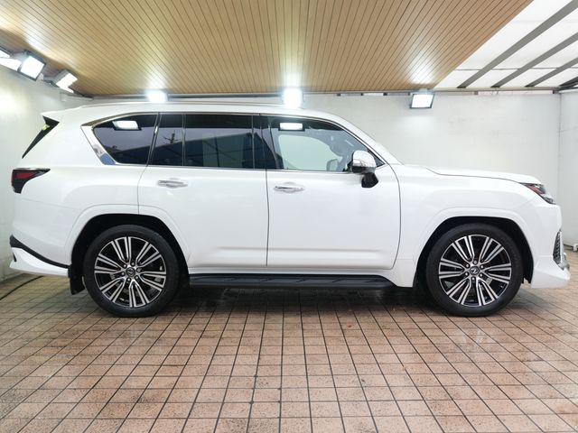 TOYOTA LEXUS LX600 2024 Image 31