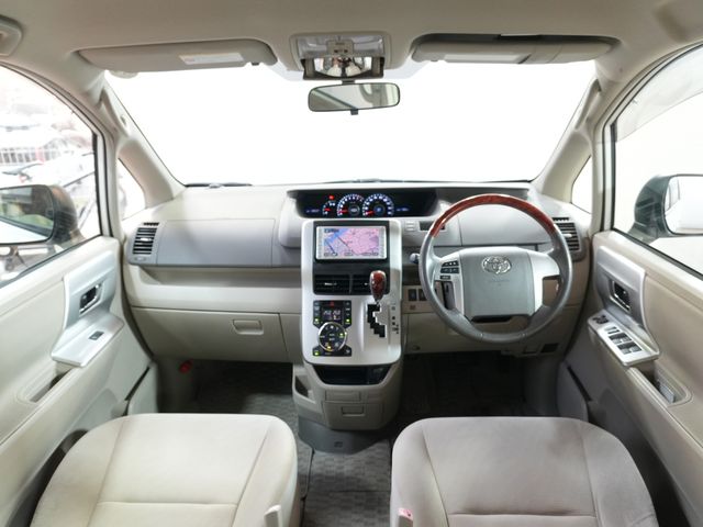 TOYOTA NOAH 4WD 2011 Image 31