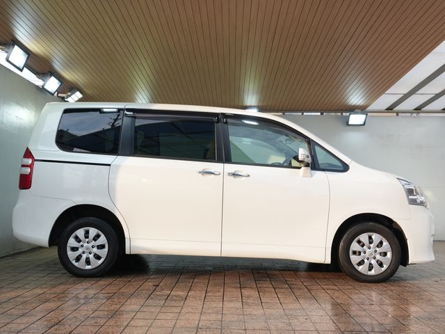 TOYOTA NOAH 4WD 2011 Image 31