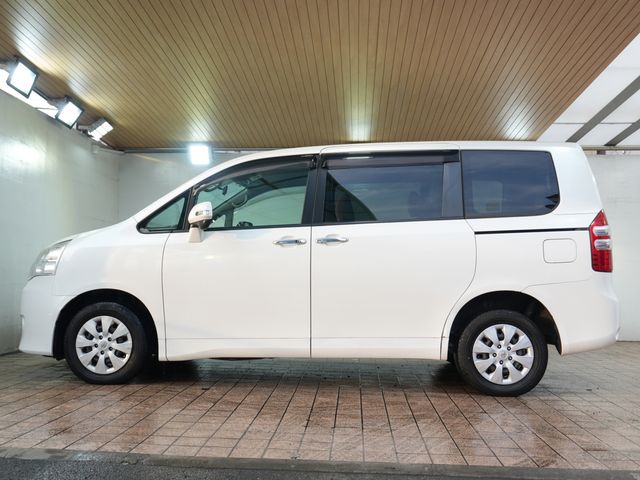 TOYOTA NOAH 4WD 2011 Image 31
