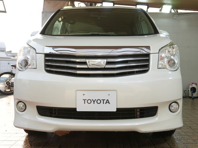 TOYOTA NOAH 4WD 2011 Image 31