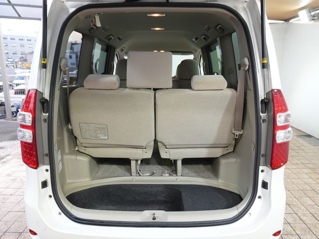 TOYOTA NOAH 4WD 2011 Image 31