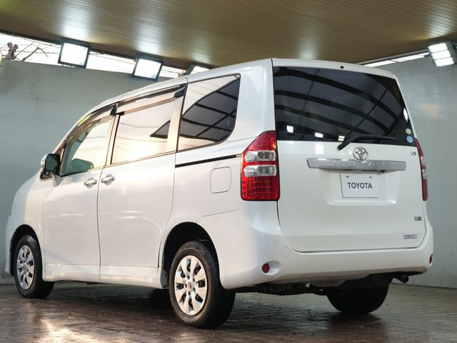 TOYOTA NOAH 4WD 2011 Image 31
