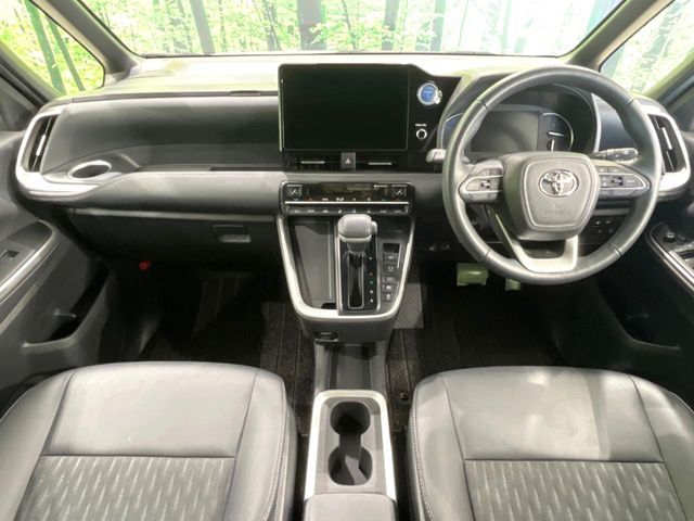 TOYOTA NOAH HYBRID 2022 Image 31