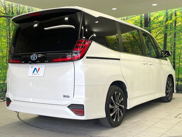 TOYOTA NOAH HYBRID 2022 Image 31