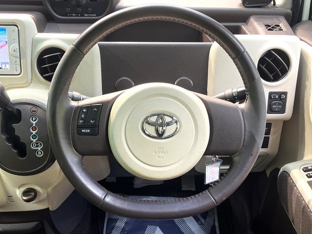 TOYOTA PORTE 2013 Image 31