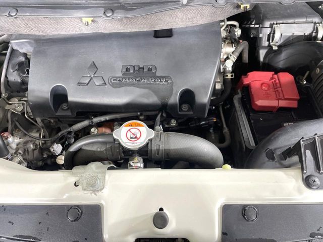 MITSUBISHI DELICA D:5 4WD 2017 Image 31