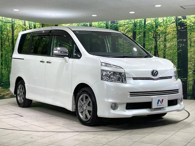 TOYOTA VOXY 2009 Image 31