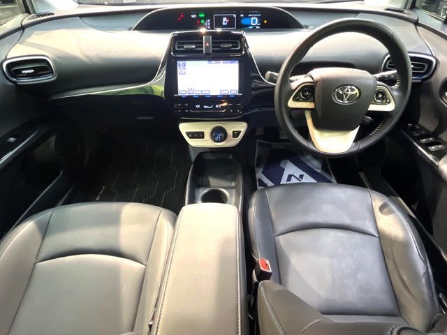 TOYOTA PRIUS 2016 Image 31