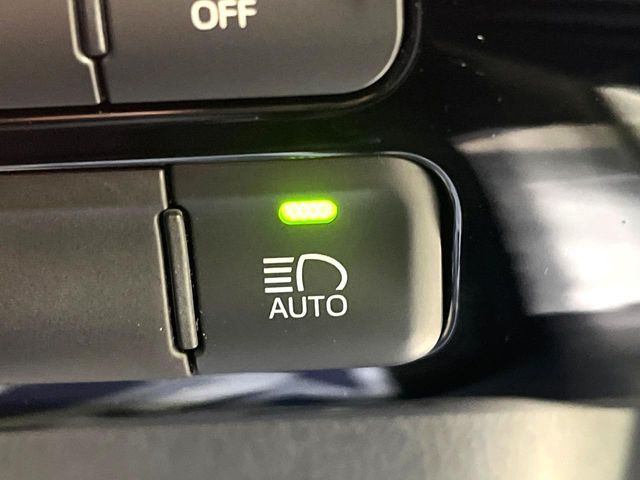 TOYOTA PRIUS 2016 Image 31