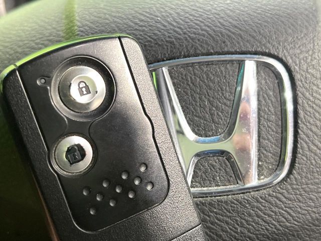 HONDA FIT HYBRID 2011 Image 31