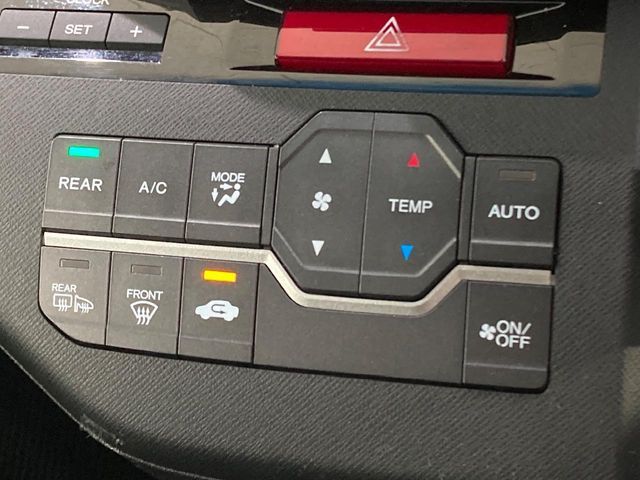 HONDA STEPWAGON SPADA 2013 Image 31