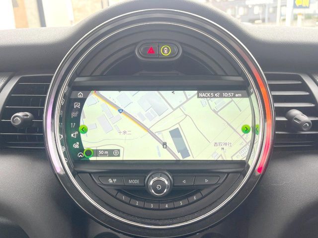 BMW MINI COOPER 5DOOR 2019 Image 31