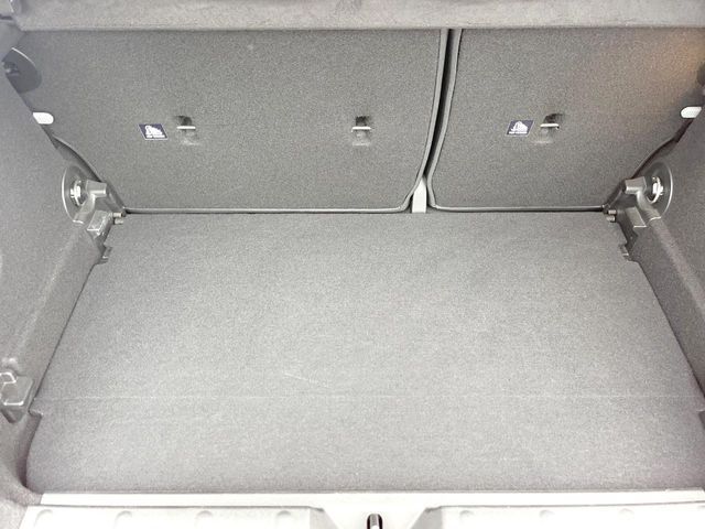 BMW MINI COOPER 5DOOR 2019 Image 31