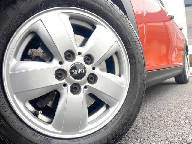 BMW MINI COOPER 5DOOR 2019 Image 31