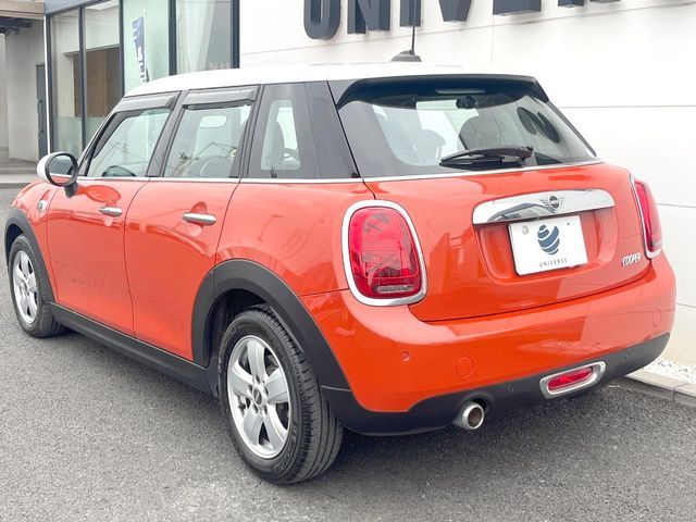 BMW MINI COOPER 5DOOR 2019 Image 31